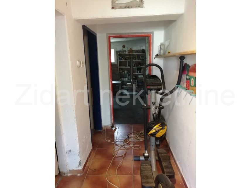 Будинок, 1313 м², 95 000$ — FAKTOR